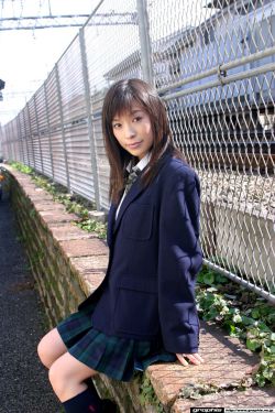 绿色